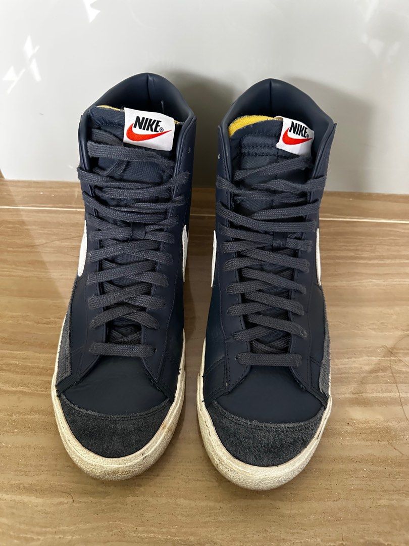 NIKE SIZE US 11
