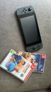 Nintendo Switch + 2 free games