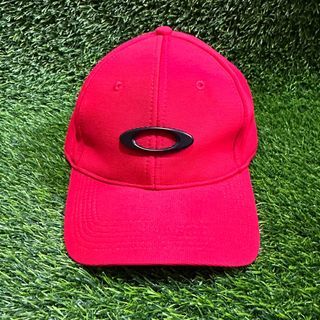 Oakley Tincan Hat Cap Red Black Logo Classic Low Flex S/M