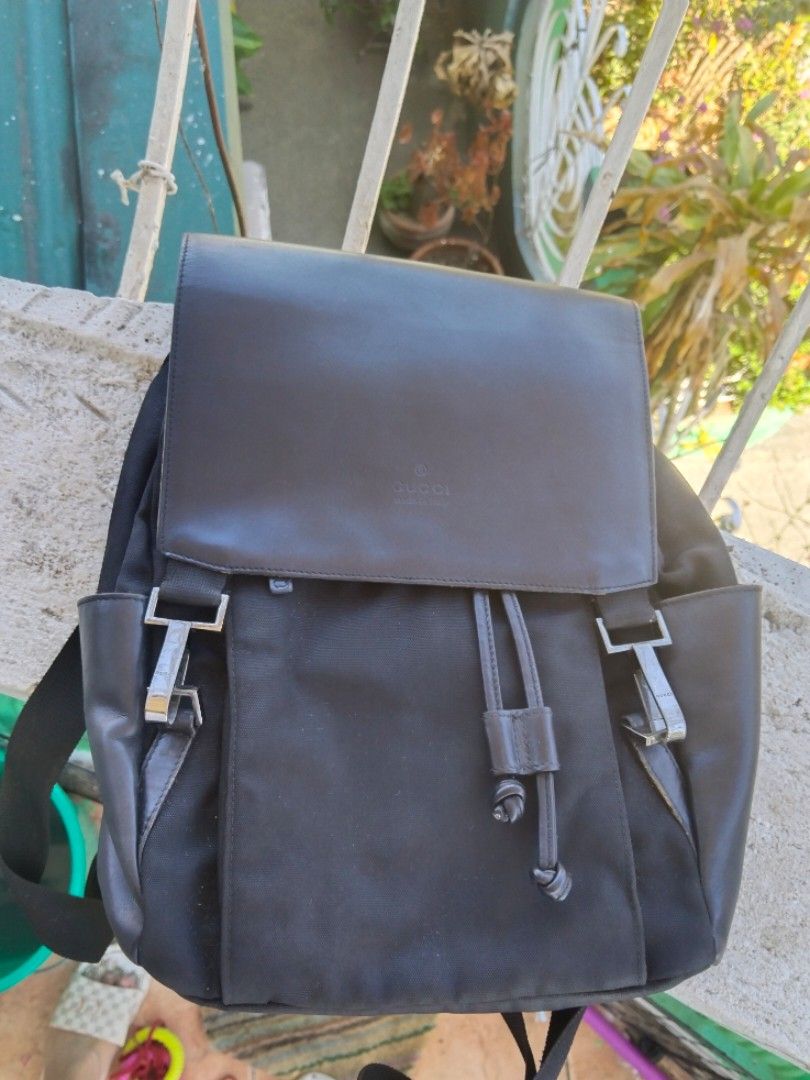 ORIGINAL GUCCI backpack (Category: Luxury Bags & Wallets) located in Bacoor. Submitted by lushlifeshoppe (Listing ID 1301532356, Image 1). Description: RUSH SALE!!! LAST PRICE!!!!!!!!!! THIS IS NOT UKAY. PERSONALLY OWNED and bought in Japan. no flaws. minimal sign of use on the hardwares. 💯% guaranteed authentic or money back x3 if proven fake. search for the code. medium size. canvas and genuine leather material.