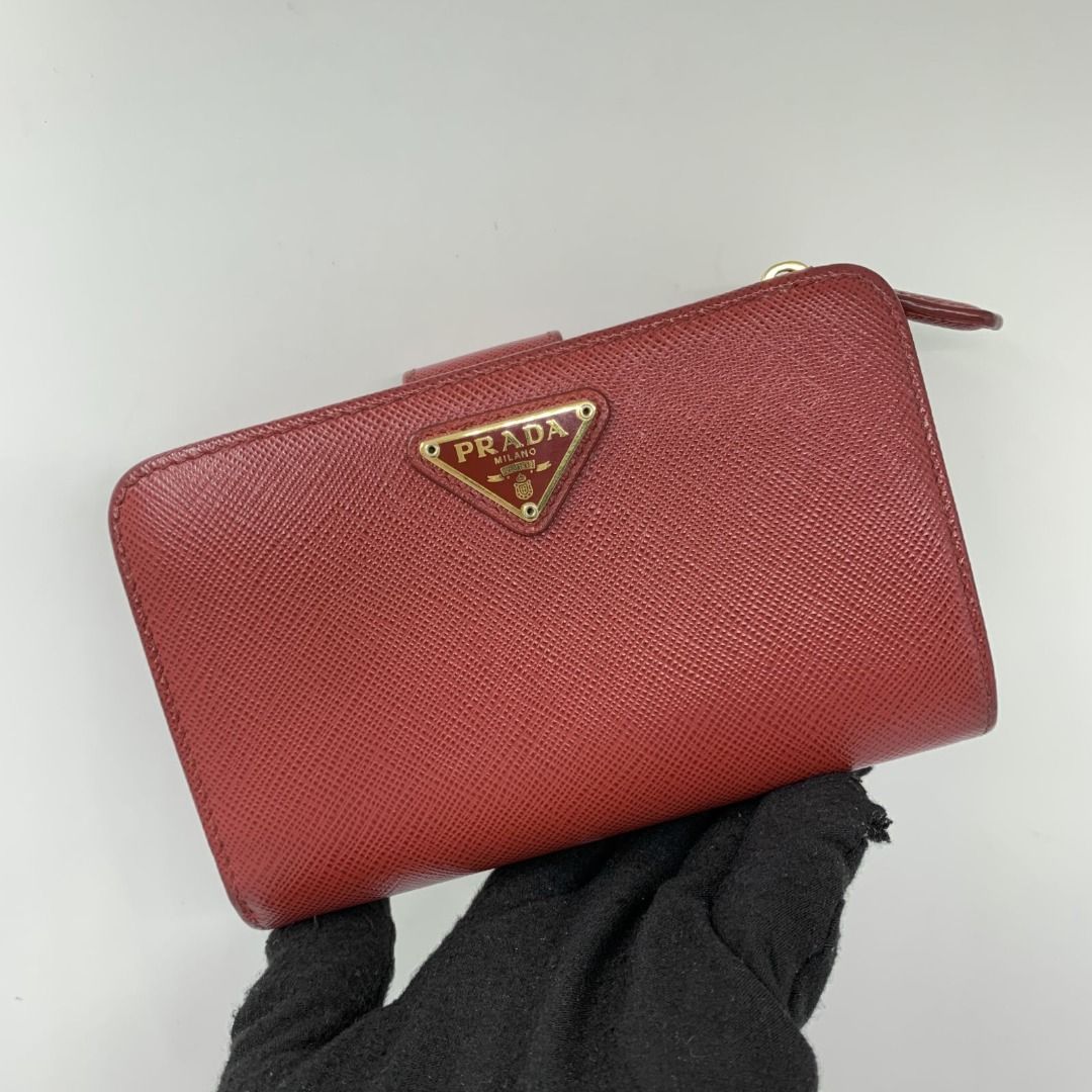 DISCOUNTED* PRADA 1ML225 RED SAFFIANO COMPACT WALLET 247017896 HM