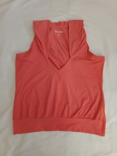 REEBOK Sleeveless Hoodie Activewear Top in Coral Pink