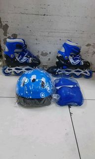 Roller blades w/helmet & protective gear