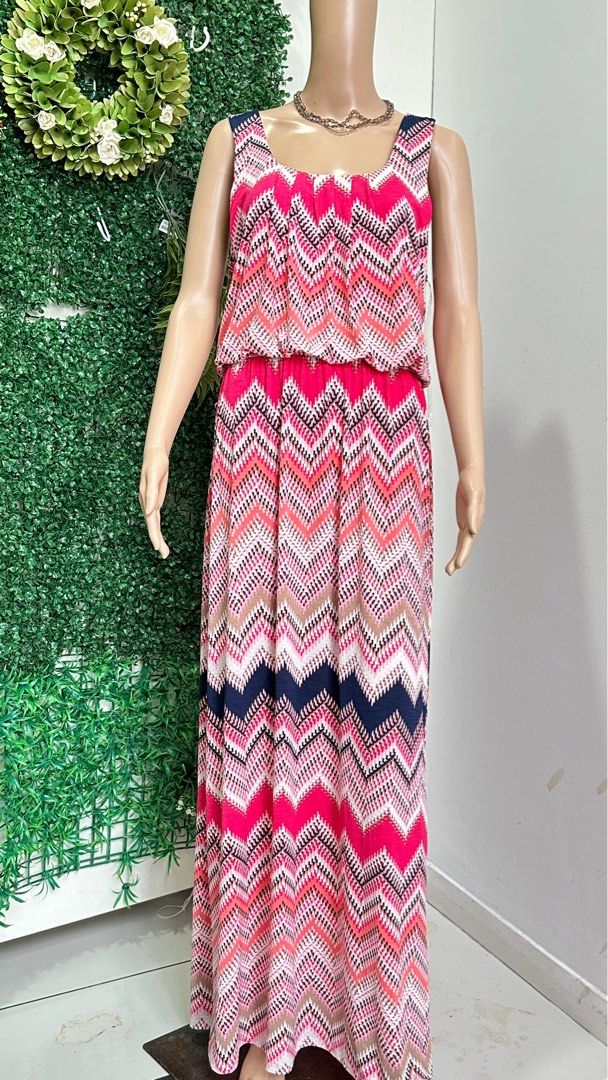 Three pink Hearts Trixxi Chevron pink blue print dress