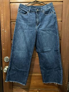 (Category: ) located in . Submitted by emsvpreloved (Listing ID 1301641101, Image 1). Description: .