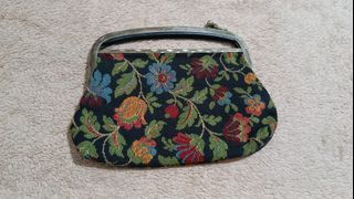 Unique frame tapestry kisslock small hand purse