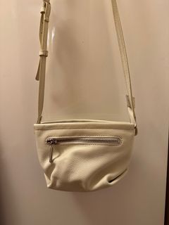 （分類：）位於 。 由 ca_armen 提交（商品編號 1301648909，圖片 1）。簡介： 。