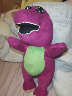 Vintage barney official stuffed toy