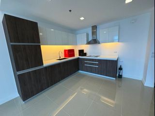 West Gallery Place For Rent Condo Bgc Taguig 1BR with parking