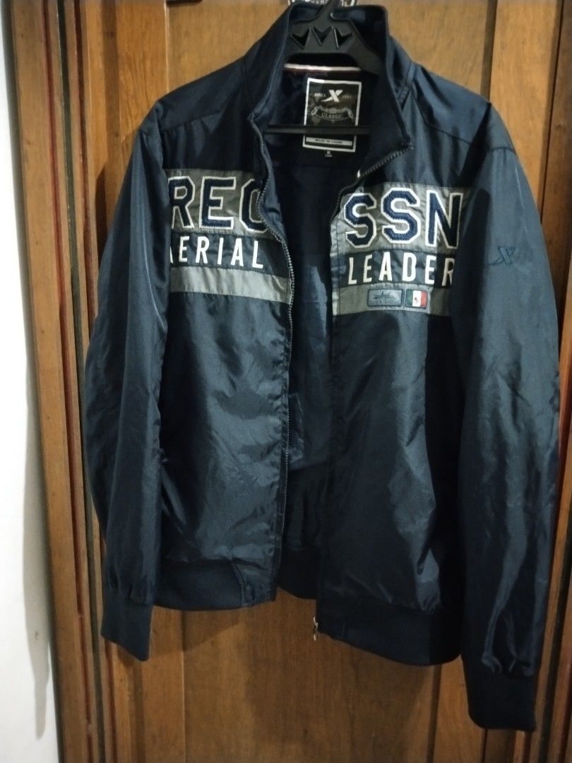Xtep Jacket (Category: Coats, Jackets and Outerwear) located in Sorsogon. Submitted by mavzone (Listing ID 1301616139, Image 1). Description: XTEP Size 21x26.
