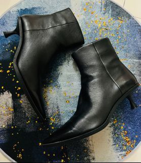 Zara - Angkle Boots (low heeled)