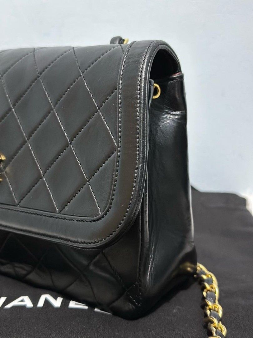 Authentic chanel (Category: Luxury Bags & Wallets) located in Quezon City. Submitted by preetycindz (Listing ID 1301730438, Image 3). Description: 100% authentic chanel vintage diana small lambskin with wallet inclusions :box ,dustbag and guaranteed card still in good condition money back if proven fake.