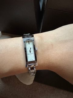 Authentic Gucci 3900L Mother of Pearl Watch