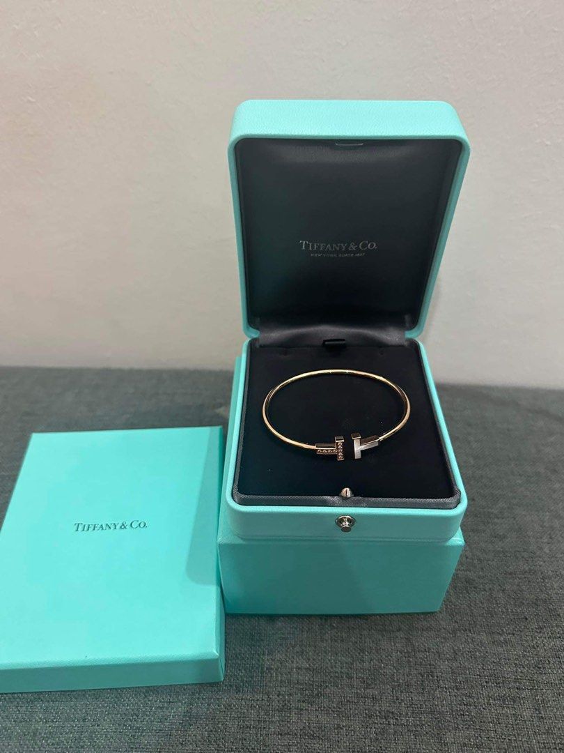Authentic Tiffany T Wire Bracelet in Rose Gold with Diamond and Mother of Pearl Women s Fashion Jewelry Organisers Bracelets on Carousell