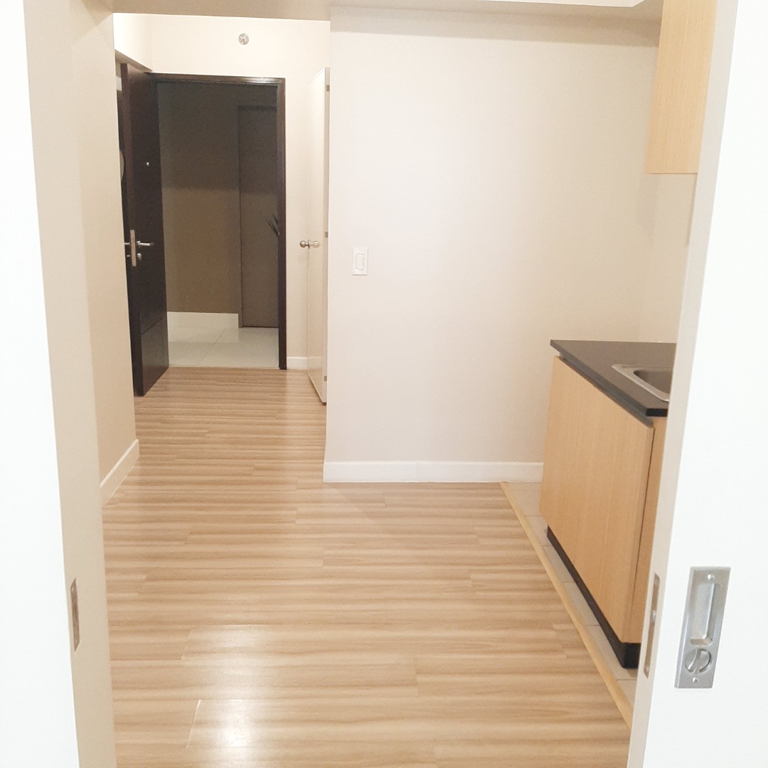 (Category: ) located in . Submitted by pinas.estates2 (Listing ID 1301759825, Image 1). Description: .