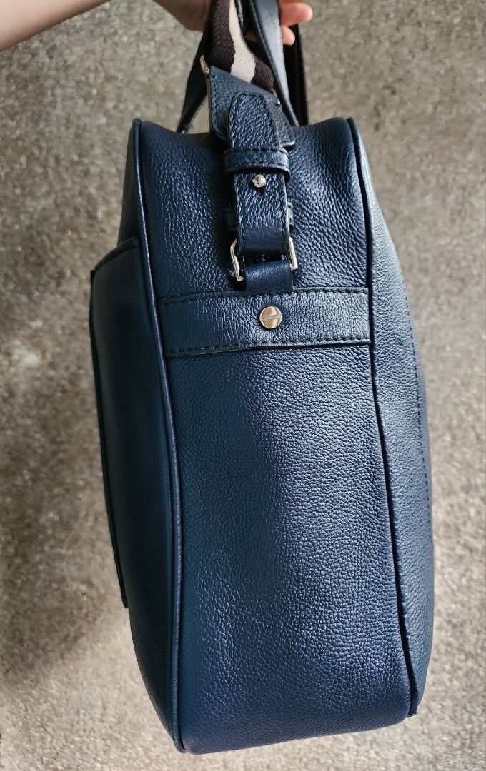 Bally Laptop Bag (Category: Luxury Bags & Wallets) located in Butuan. Submitted by yangzzzverzosa (Listing ID 1300277673, Image 2). Description: minimal signs of wear in good condition Lx16" Hx11.5" Wx4" large size.