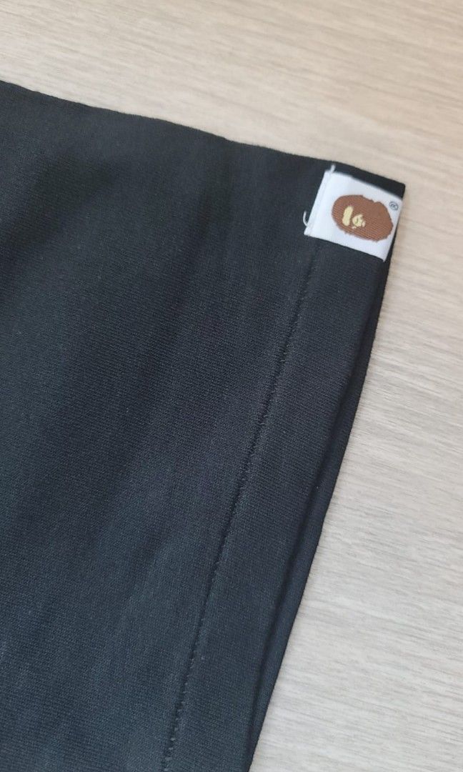 Bape Tee. （分類：T-shirt、恤衫、有領衫）位於 Hong Kong。 由 ringopang1217 提交（商品編號 1301774021，圖片 5）。簡介： 全新“ 連原有包裝. (議價免問 x飛機友勿擾)。