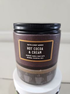 Bath and Body Works Candle 1 Wick Hot Cocoa & Cream