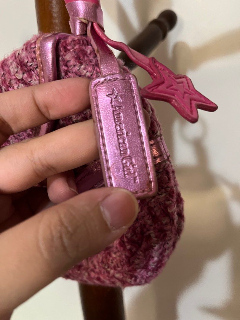 BBW vintage pink baguette mini bag (Category: Purses & Pouches) located in Bulacan. Submitted by declutterwitharia (Listing ID 1301728348, Image 3). Description: very nice in actual. very good condition cute for kids 🎀 price still negotiable for sure buyers pls PM ☺️.