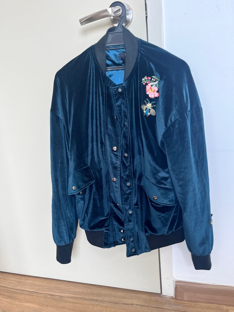 Bershka Velvet Jacket in Green