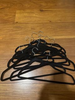 Black Velvet Hangers  10pcs