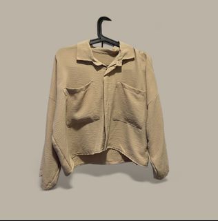 (Category: ) located in . Submitted by thewardrobee (Listing ID 1301738810, Image 1). Description: .