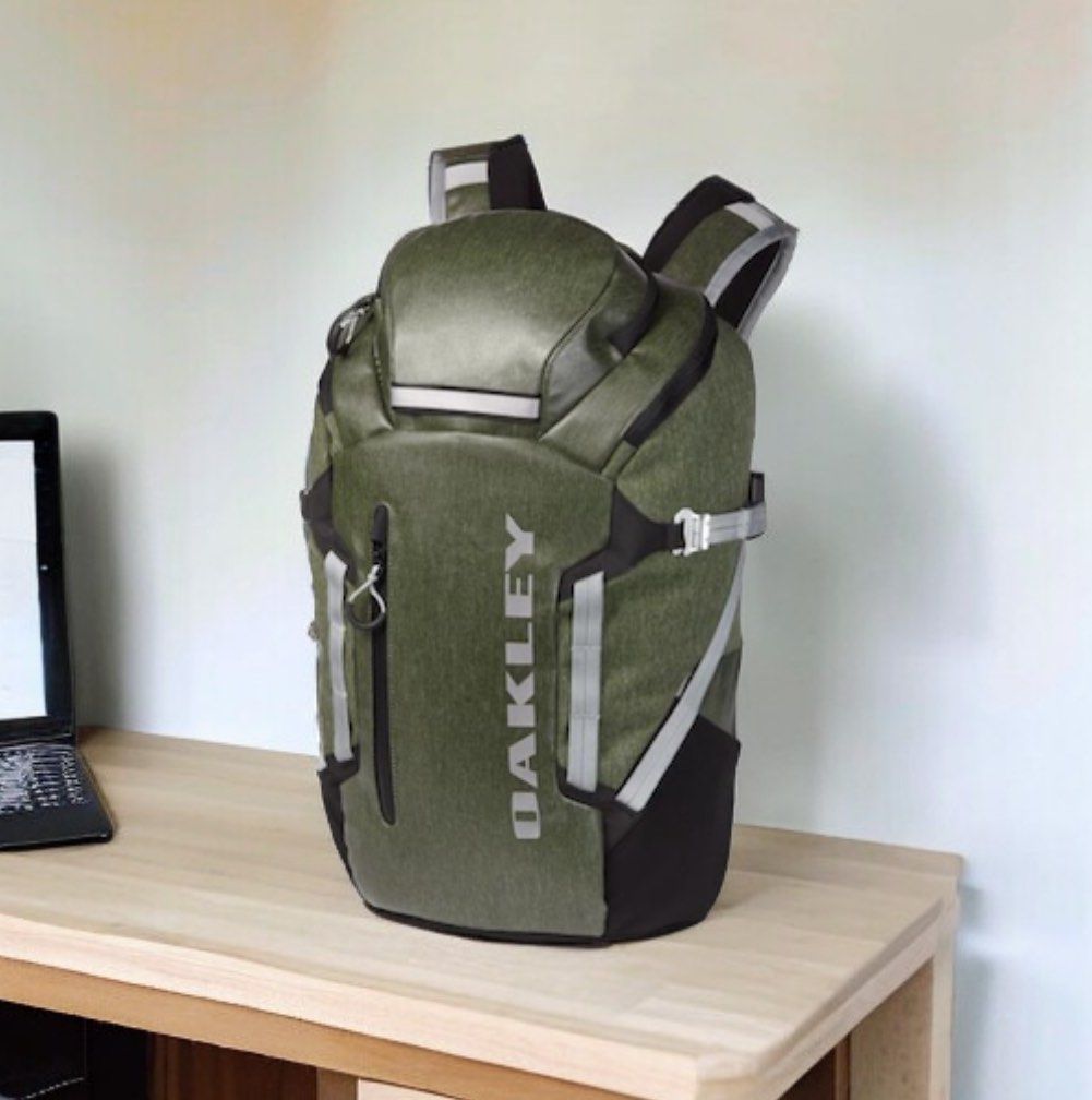 Voyager Backpack Oakley Voyage 30l Brand New Oakley Voyage 25L