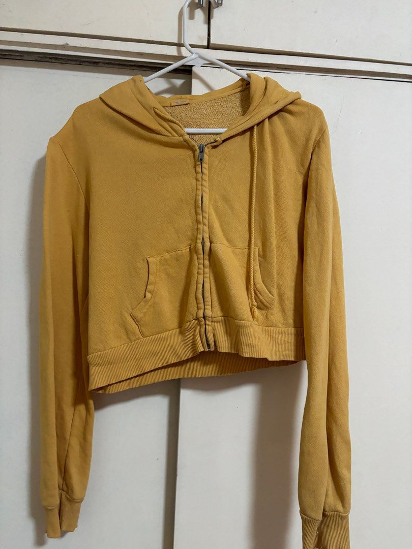 Brandy Melville mustard yellow cropped zip up hoodie jacket Women s Fashion Coats Jackets and Outerwear on Carousell