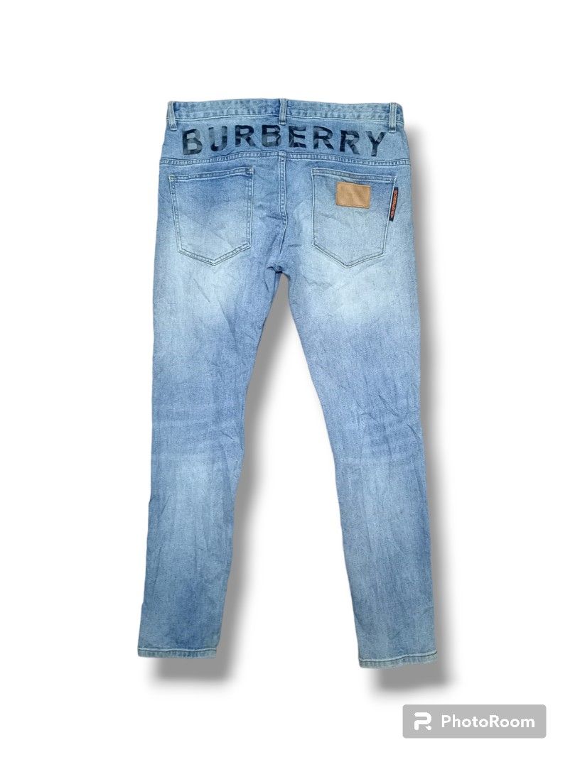 Burberry jeans sale store