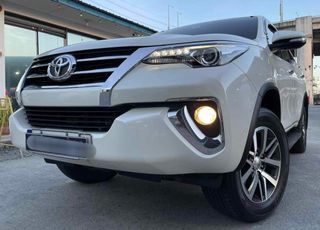 Casa Records Toyota Fortuner V AT Top of the Line Push Button Factory Plastic  Intact Pre Inspected Like New Rush Auto