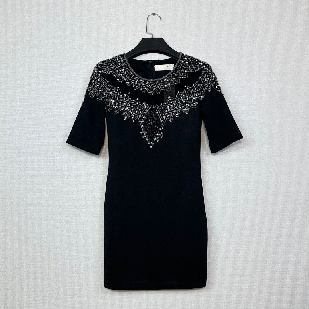 C D EMBELLISHED NECK DETAILED WITH BEADED AND SEQUINS DRESS