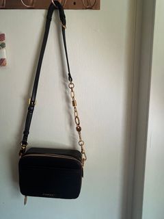(Category: ) located in . Submitted by shaaa15 (Listing ID 1301705045, Image 1). Description: .