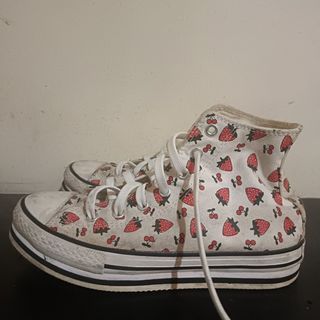 Converse Strawberry
