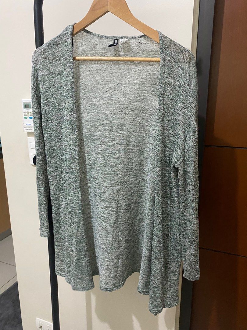 Cotton on light jacket (Category: Coats, Jackets and Outerwear) located in Taguig. Submitted by _wardrobecleanse (Listing ID 1301691253, Image 1). Description: .