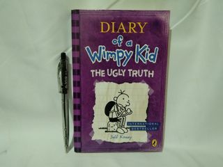 DIARY OF A WIMPY KID, THE UGLY TRUTH BY JEFF KINNEY