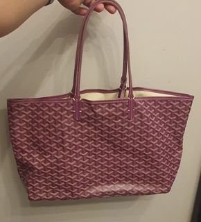 Goyard tote with pouch