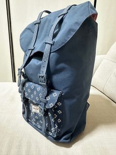 Herschel Little America Navy Blue Backpack