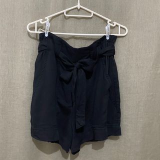 H&M Black Shorts