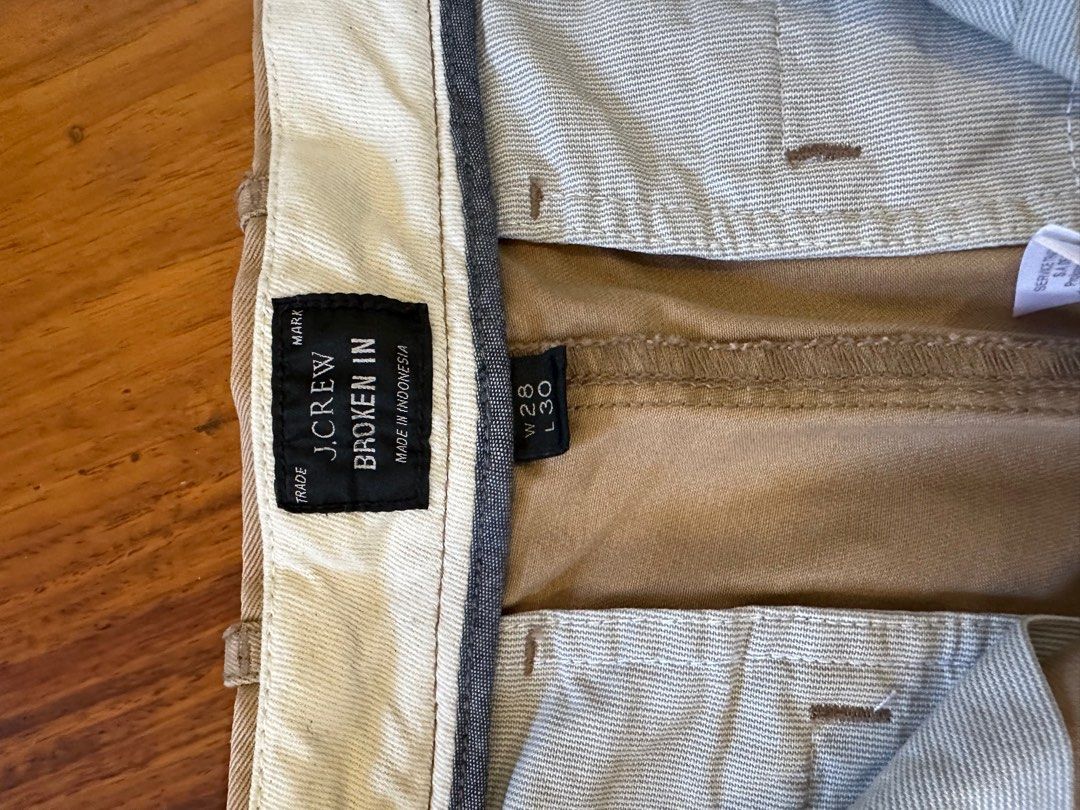 J. Crew Khaki Slim Fit Chinos (Category: Chinos) located in Binan City. Submitted by theformer (Listing ID 1301831461, Image 3). Description: Brand new J. Crew slim fit chinos. Made of thick quality cotton. Waist - 28 Length - 30 Pants coming from Laguna. Makati meet-ups by schedule. Payment: Cash, GCash, or BPI .