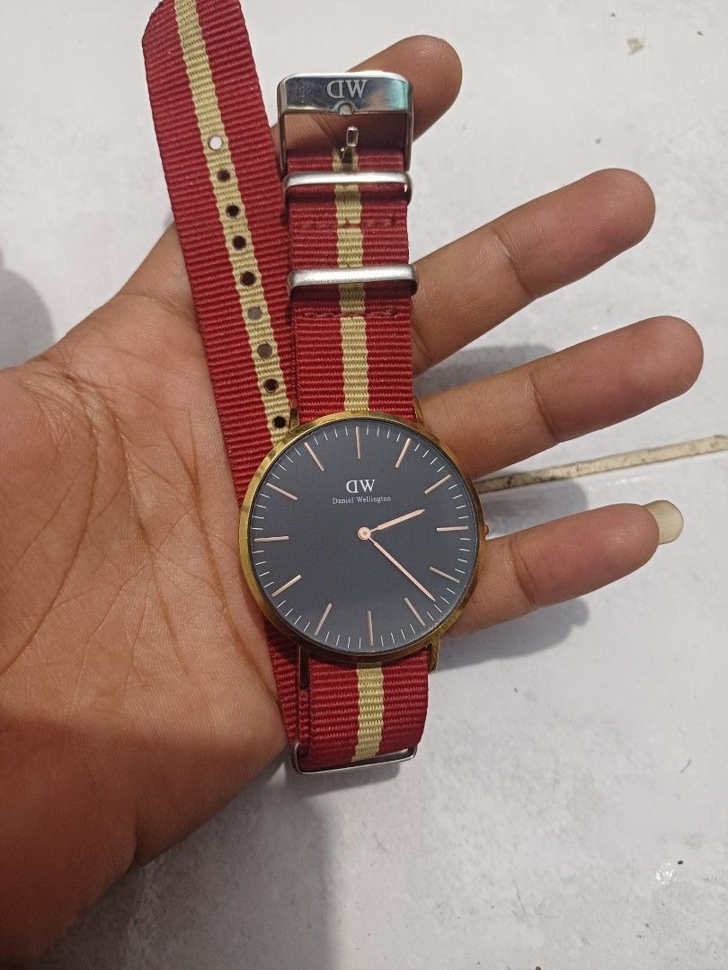 Jam Tangan Second Daniel Wellington