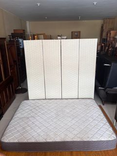 JAPAN SURPLUS DOUBLE SIZE MATTRESS IN GOOD CONDITION  SIZE: 76.6L x 54.9 x 8 inches Code 0027