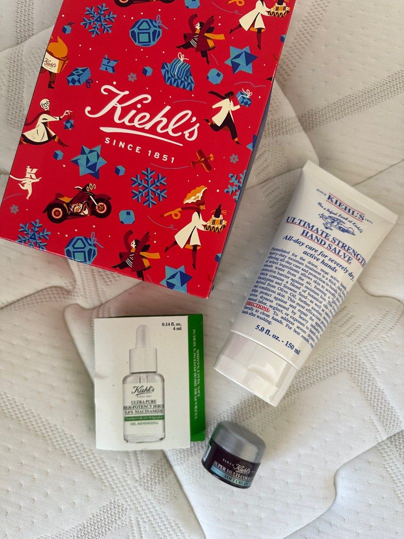 Kiehls Gift Set (Category: Face Care) located in Cainta. Submitted by heysistermnl (Listing ID 1301684420, Image 2). Description: .