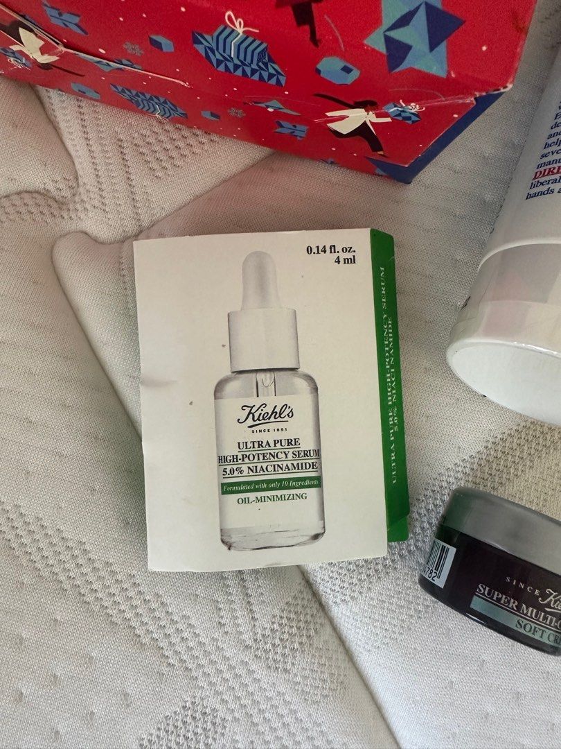 Kiehls Gift Set (Category: Face Care) located in Cainta. Submitted by heysistermnl (Listing ID 1301684420, Image 3). Description: .