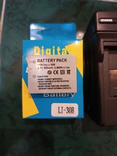 Li-30b battery with charger! For olympus u mini.