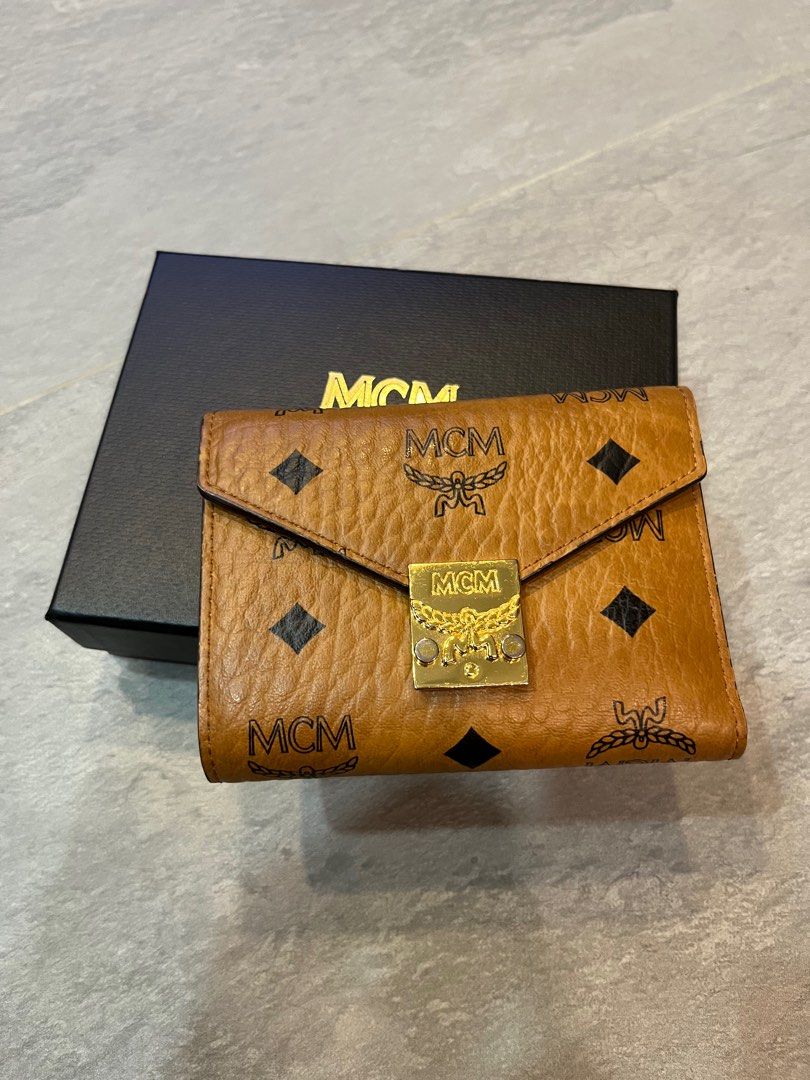 MCM TRACY TRIFOLD WALLET