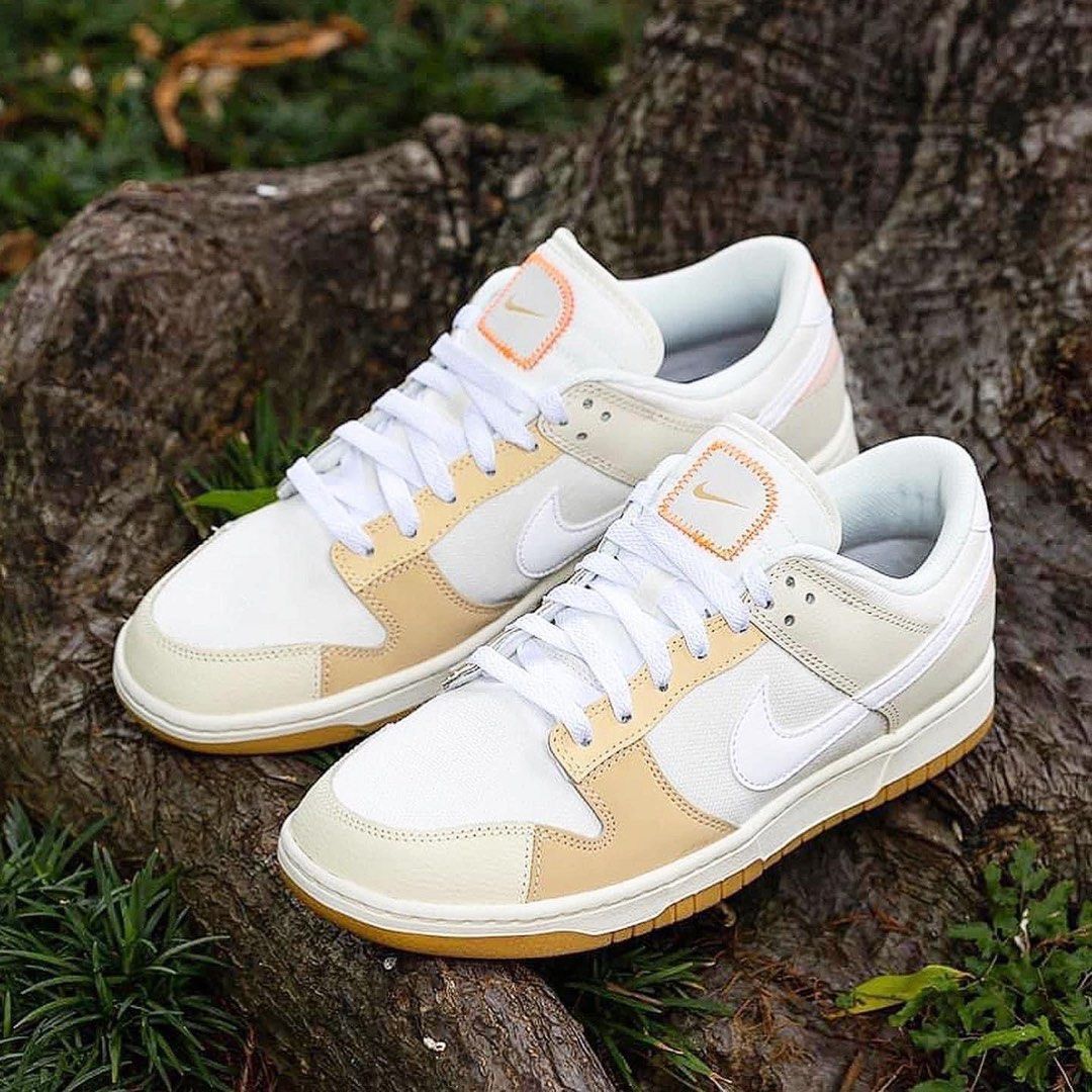 Nike Dunk Low SE Patchwork If Lost Please Return To size 8.5, 10.5 US (Category: Sneakers) located in Manila. Submitted by solefindsphilippines (Listing ID 1301687854, Image 2). Description: ❗️SALE: 2,499 pesos only❗️ ❌SRP: 6,195❌ Nike Dunk Low SE Patchwork If Lost Please Return To Available Sizes: 8.5 (SOLD) 10.5 (PRE ORDER FOR OTHER SIZES) Brand new All of our items are 100% Authentic/ Legit/ Original How to Order? Message us now!📩 Follow us o