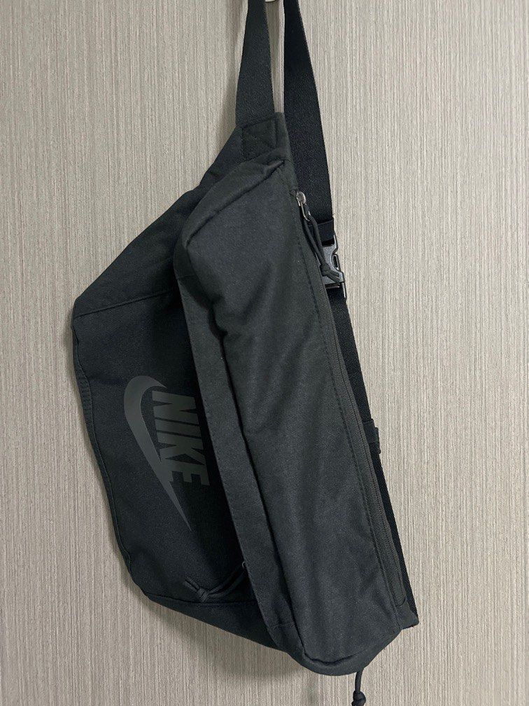 large nike bum bag