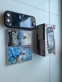 Nintendo Swithc Lite with 2 games (Zelda BOTW and Prince of Persia)