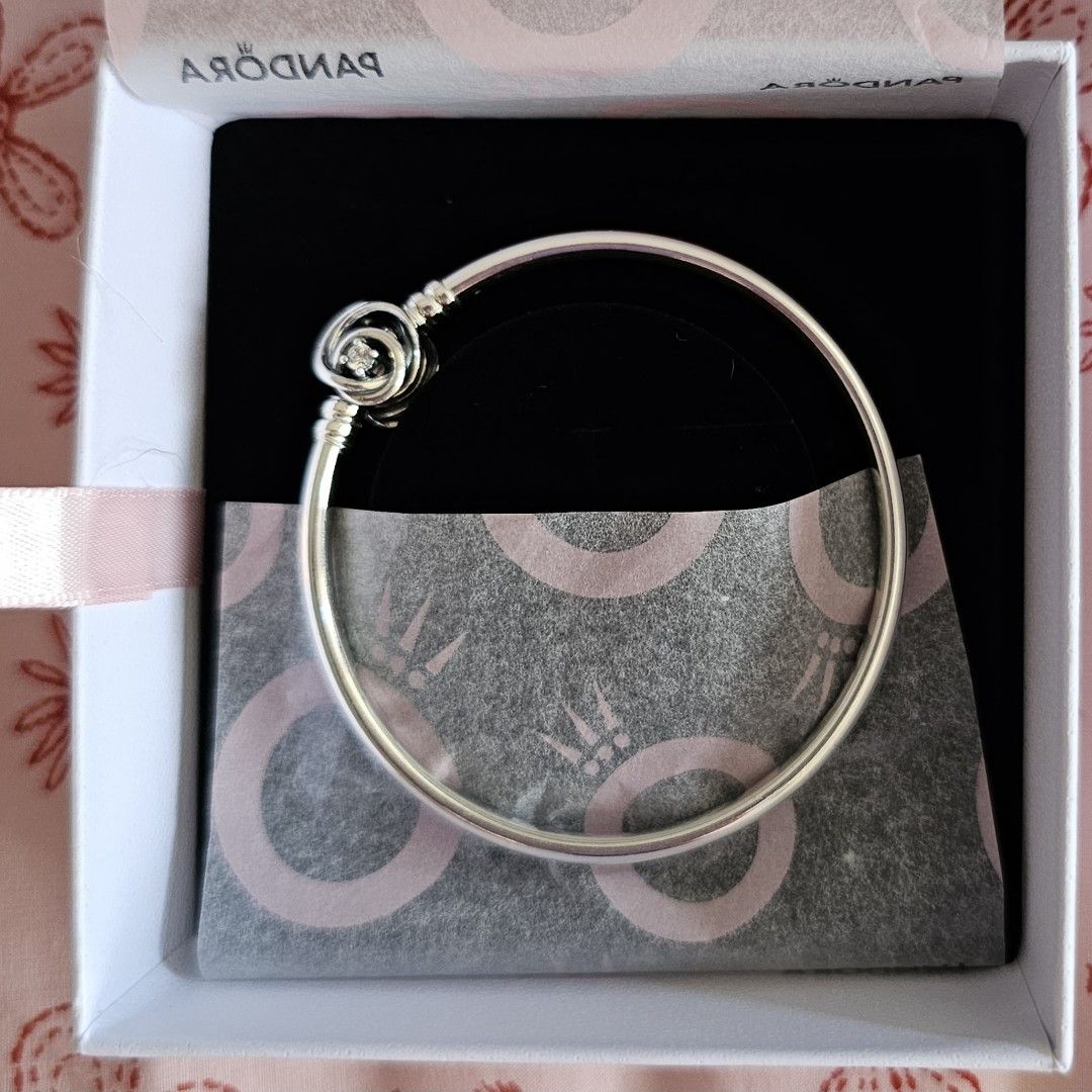 Pandora bangle size 17 Mother s Day edition 80 and Pandora Shine Bright ceramic dish 10