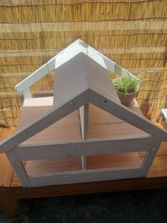 Pet cat house or planter house